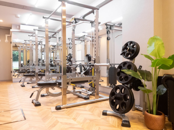 西武新宿線 「田無」駅 西東京市-田無駅徒歩1分 15坪 パーソナルジム&脱毛サロン居抜き 駅近路面新築ビル 営業年数3ケ月美内装|美容室