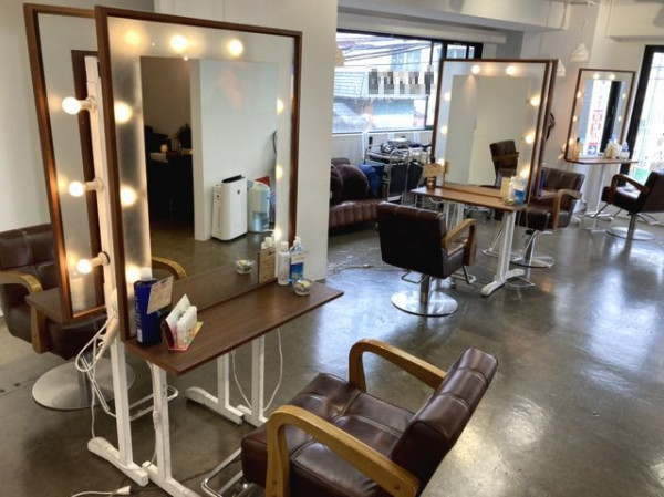 物件一覧 美容室 エステサロンの居抜き物件 テナント物件検索 サロン不動産ネット 理容室 床屋 賃貸 買取 エステ 居抜き店舗 売買 スパ 美容院 開業